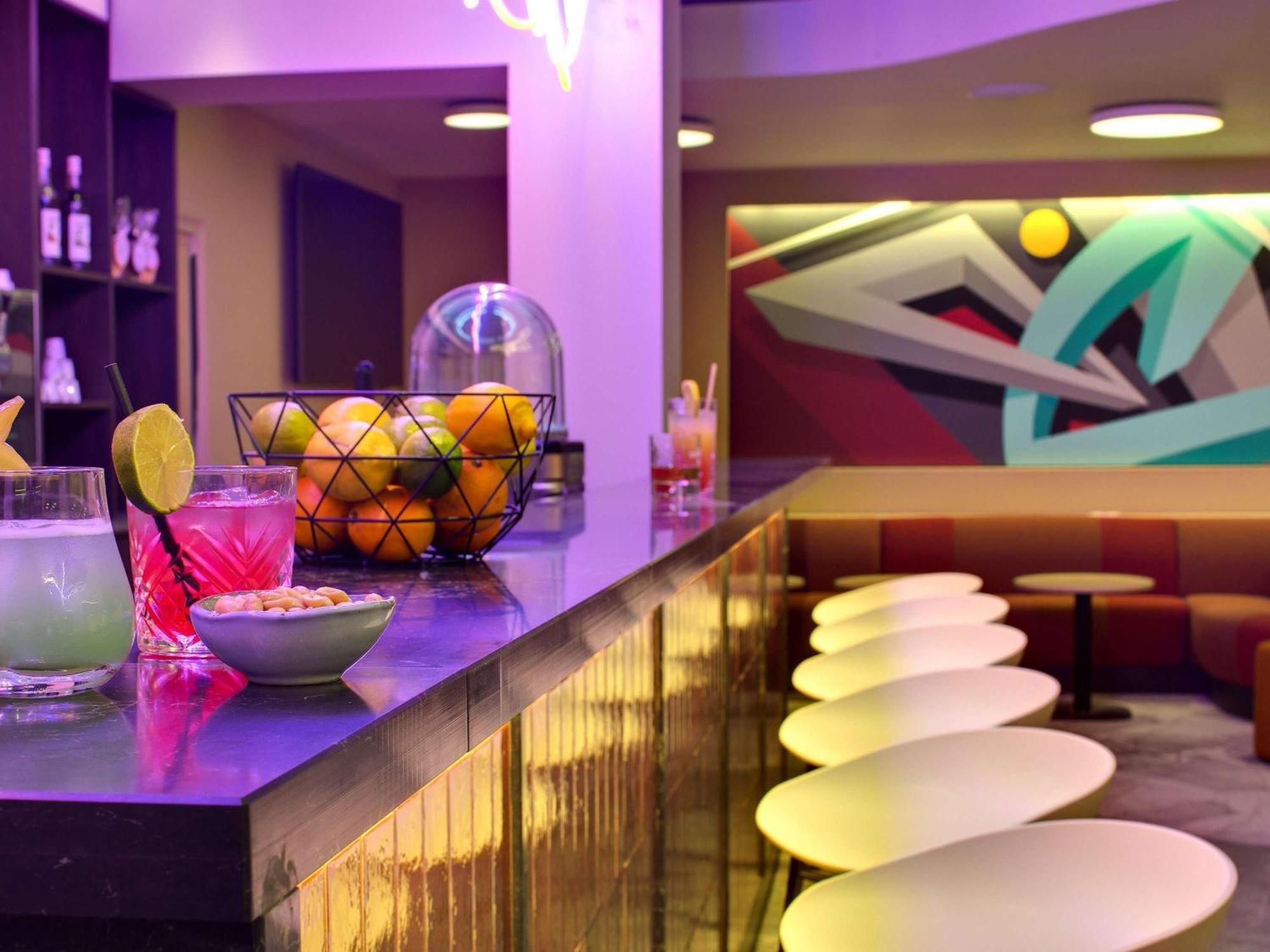 Hotel Mercure Centre Comédie 4*
